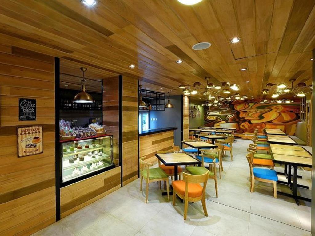 Golden Prince Hotel & Suites Cebu Extérieur photo