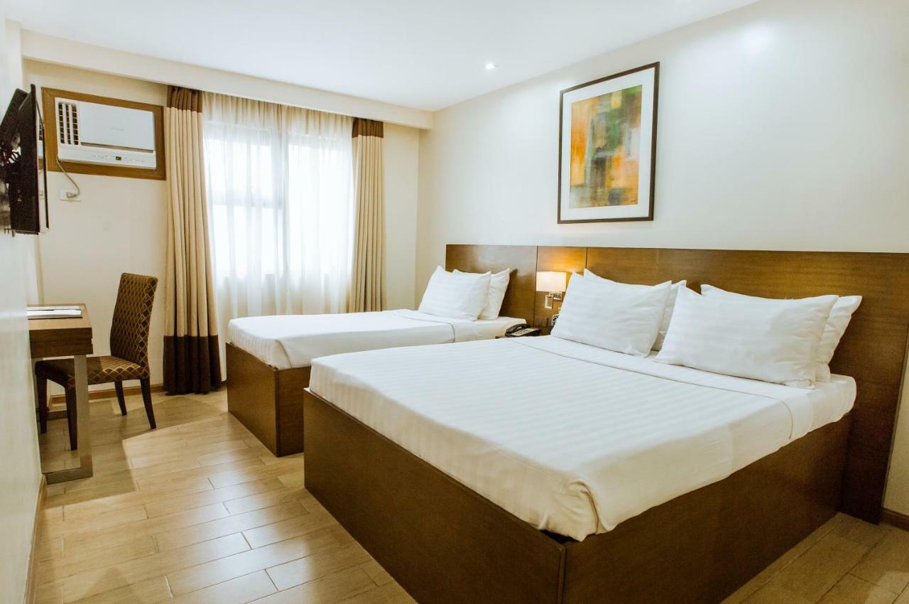 Golden Prince Hotel & Suites Cebu Extérieur photo